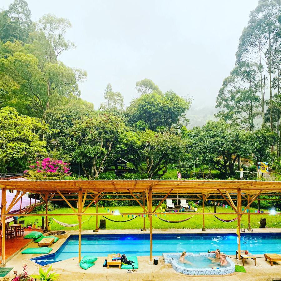 Mama Tungu Hostel Baños Esterno foto